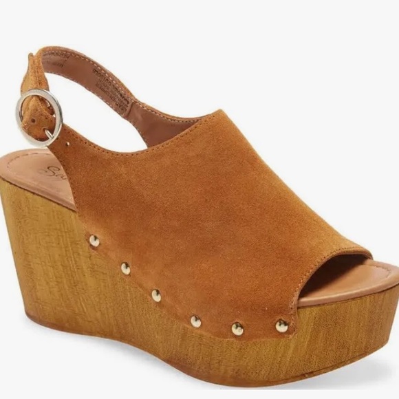 Seychelles Elated Platform Wedge Sandal in Cognac Suede - Picture 7 of 7